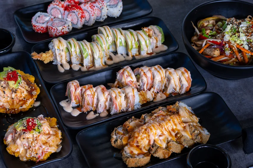 KamiKoi Sushi Fusion food and cocktails in Miami 7